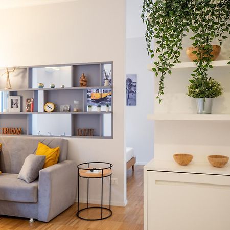 Keys Of Italy - Melloni 4 / Mustard Revolution Apartment Milan Exterior photo